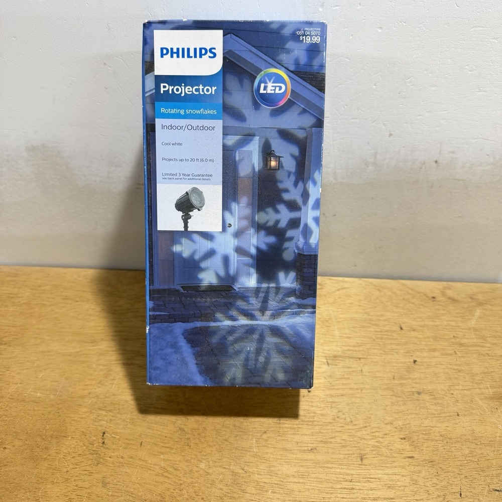 Philips LED Cool White Rotating Snowflake Projector Indoor Outdoor 759081-101